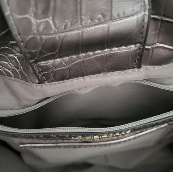 Liz Claiborne Metallic Taupe Gold Faux Alligator Embossed Shoulder Bag Purse - Picture 13 of 16